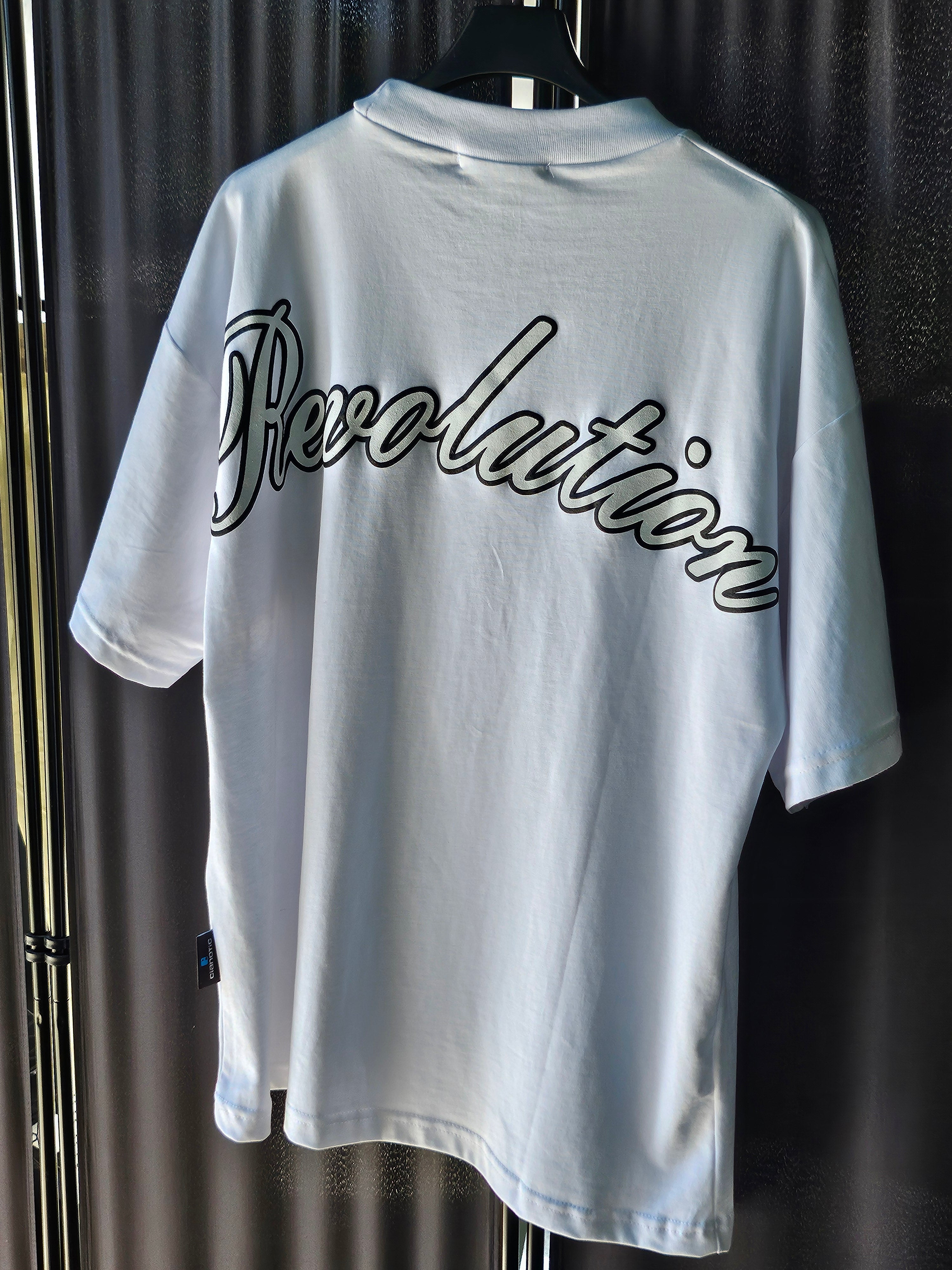 T-shirt Revolution