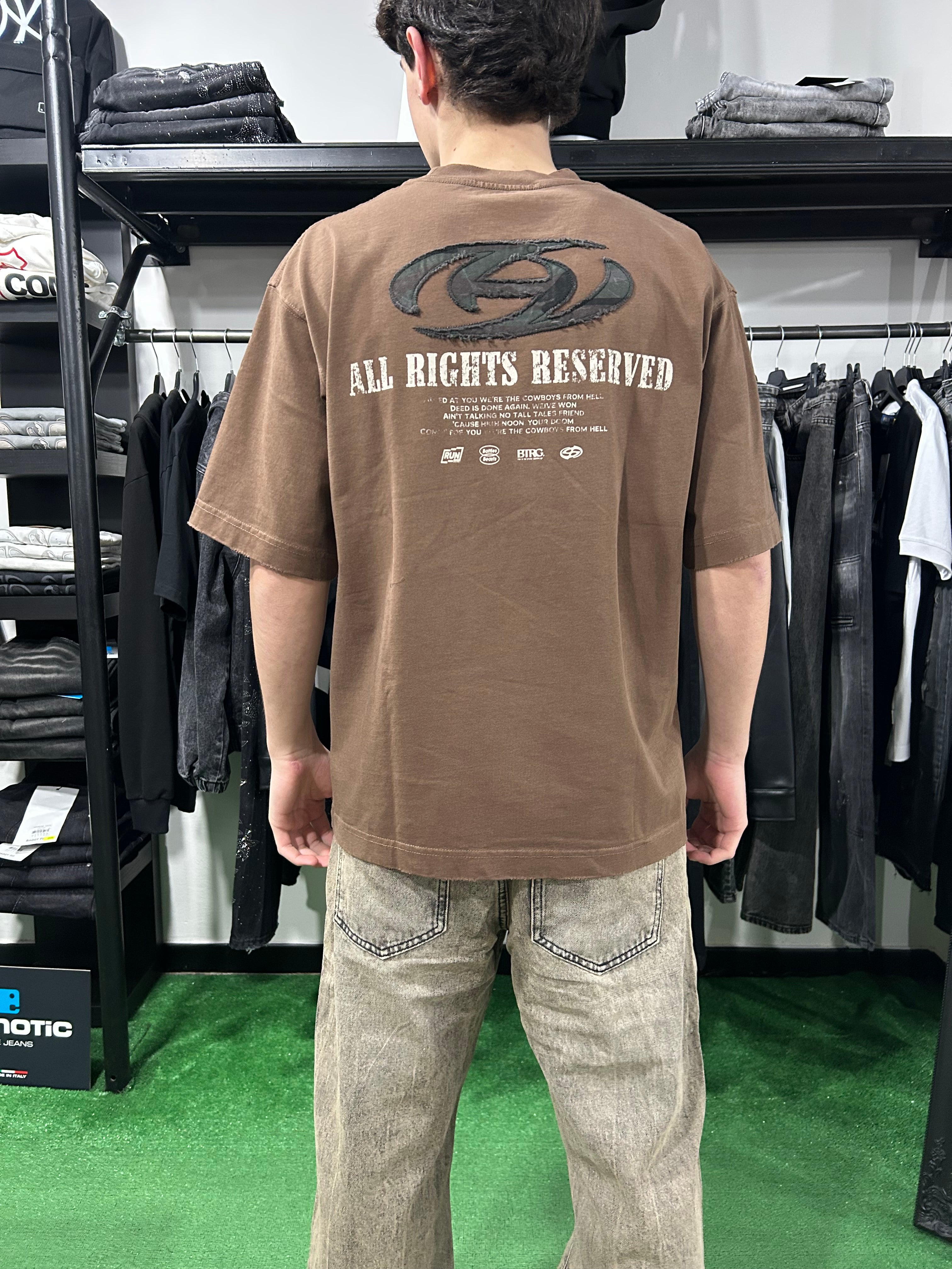 T-shirts Reserved