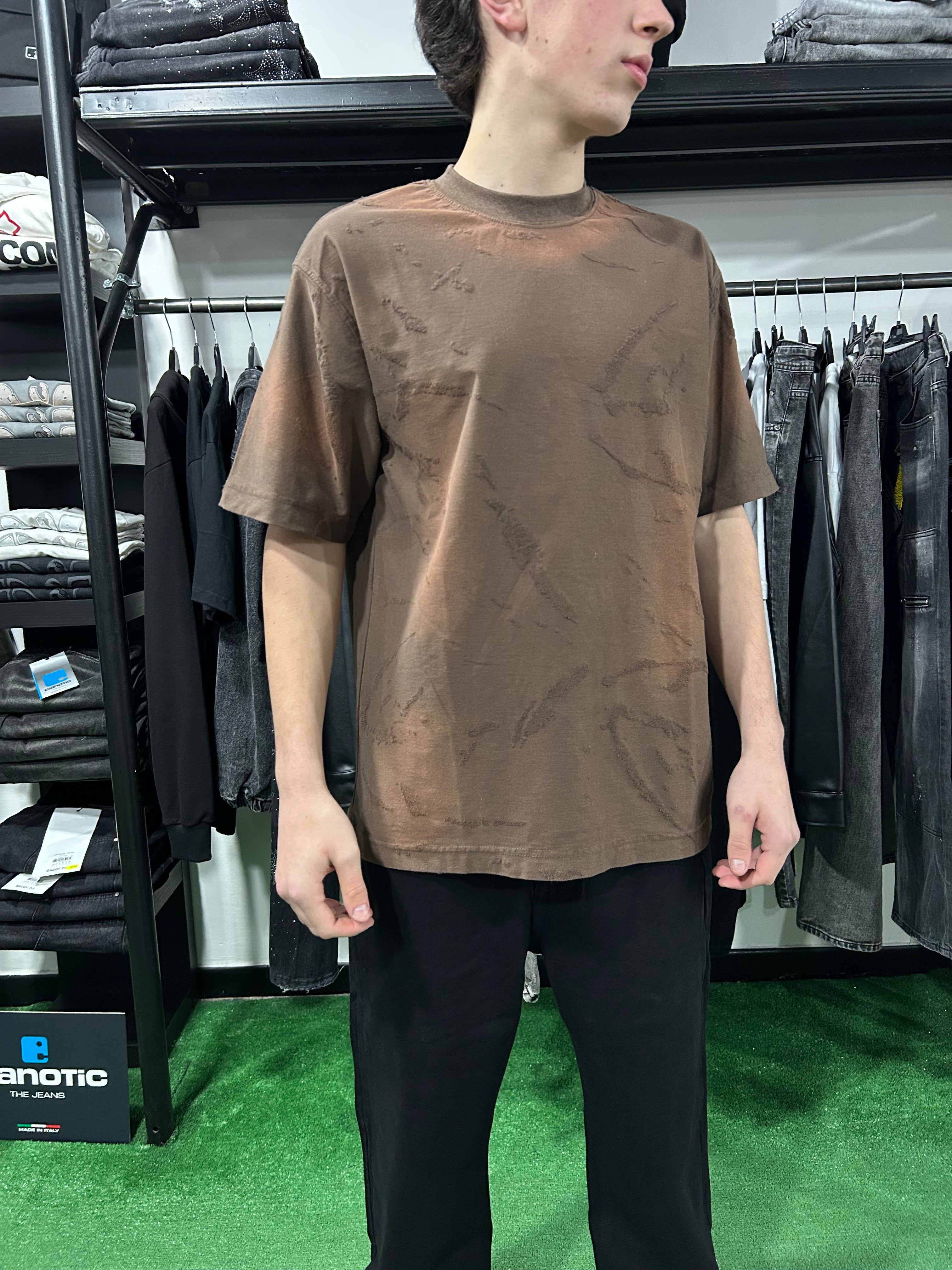 T-shirts Basic Strange