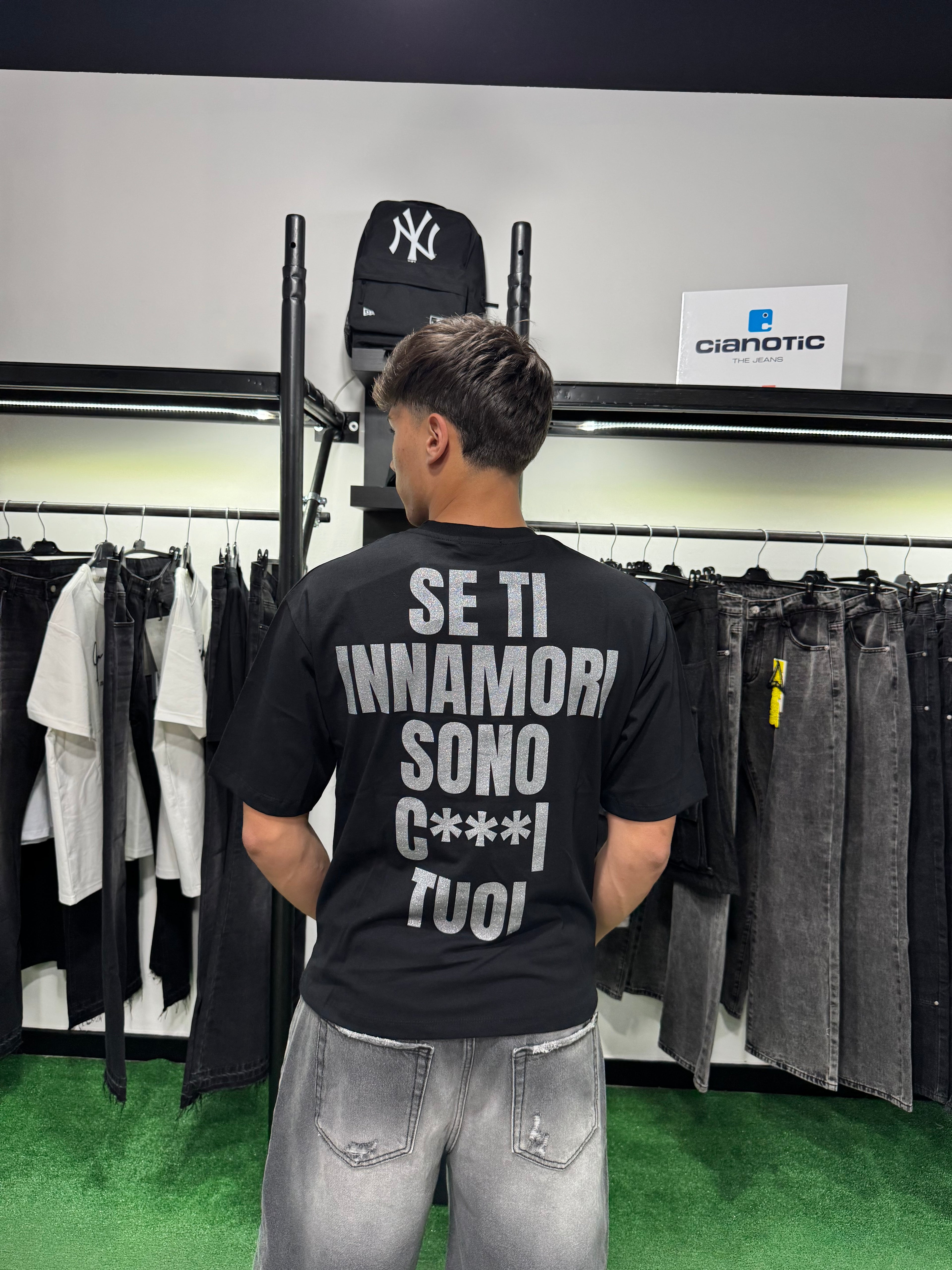 T-Shirt Scritta