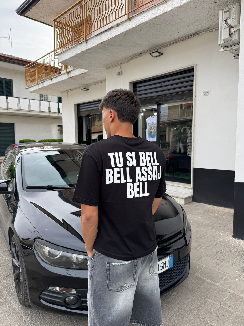 T-shirt Tu si bell