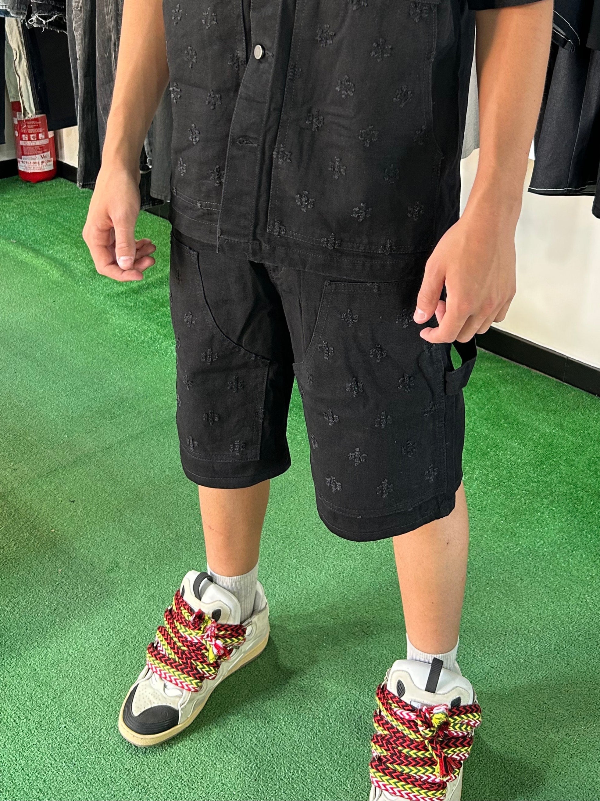 Short nero mod