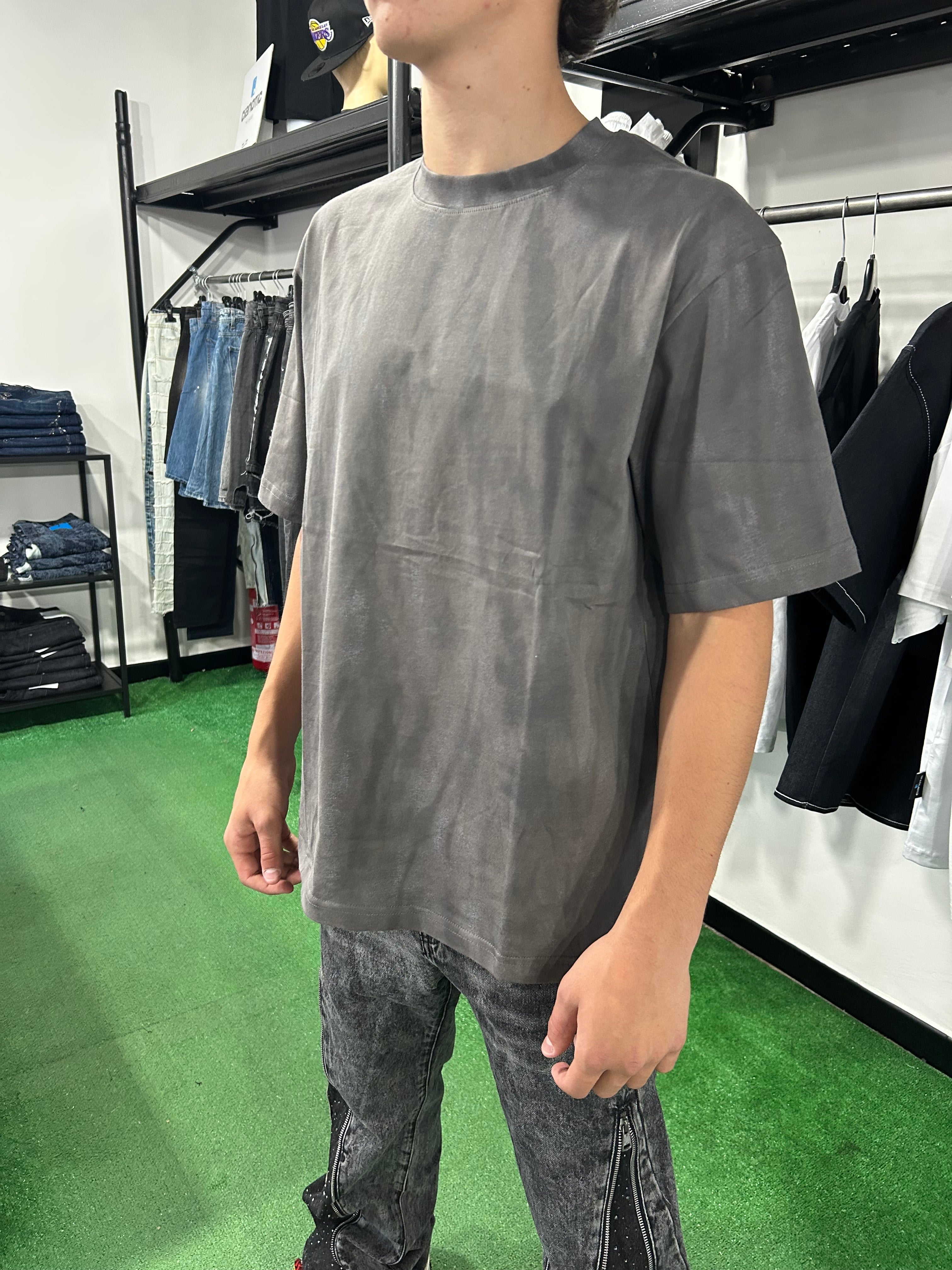 T-shirts Fumè